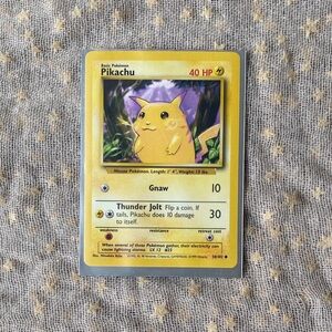 Vintage Pikachu Pokémon Card